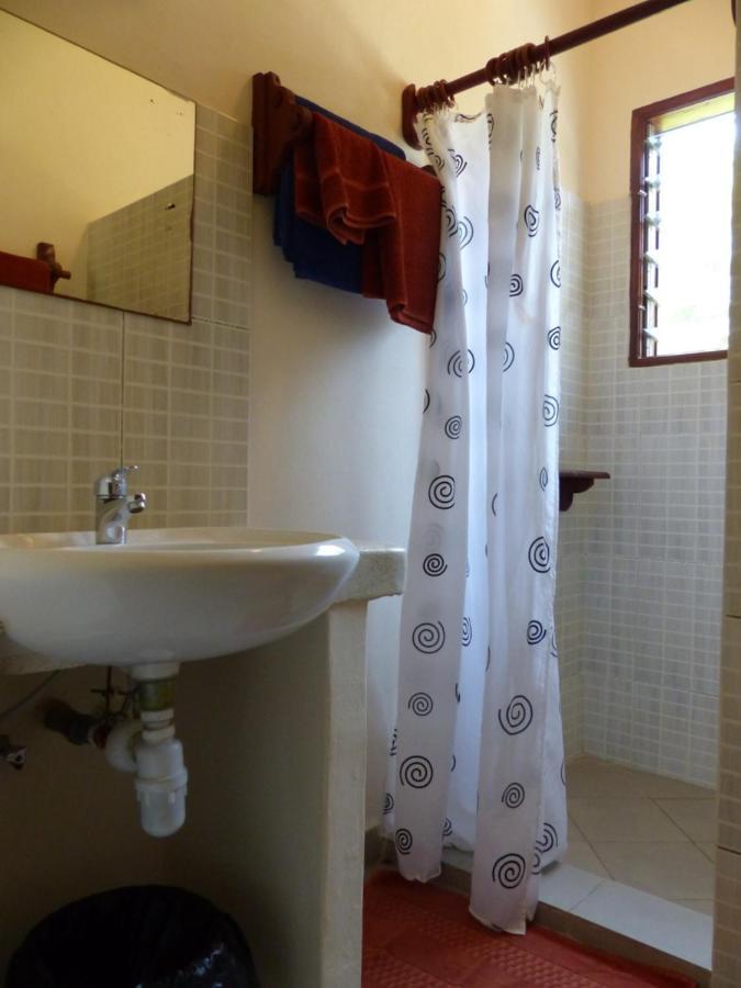 Safina Cottages ディアニ・ビーチ エクステリア 写真